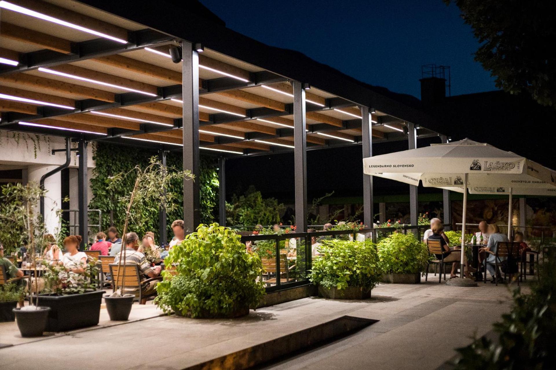 Hotel Alp Bovec Exteriör bild
